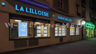 Painel de LED em Acrílico – Modelo VM TWO – Imobiliária La Lilloise