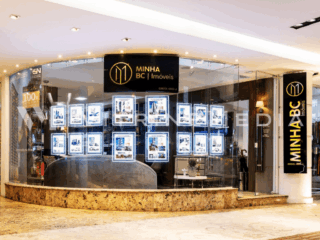 Painel Luminoso LED – Modelo VM C2MAX – Minha BC | Imóveis