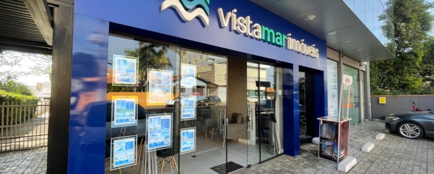 Vistamar Imóveis renova sua vitrine com painéis de LED C2MAX VitrineMedia